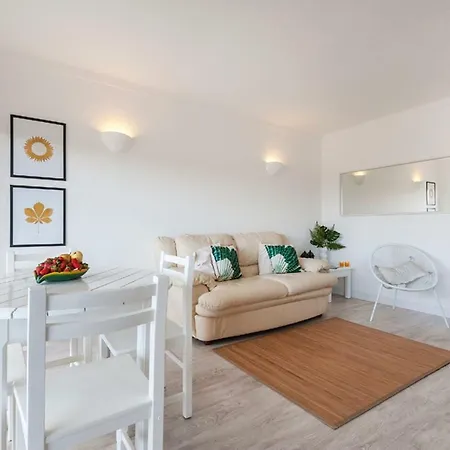 Lovelystay - White House Loft - Vau Διαμέρισμα