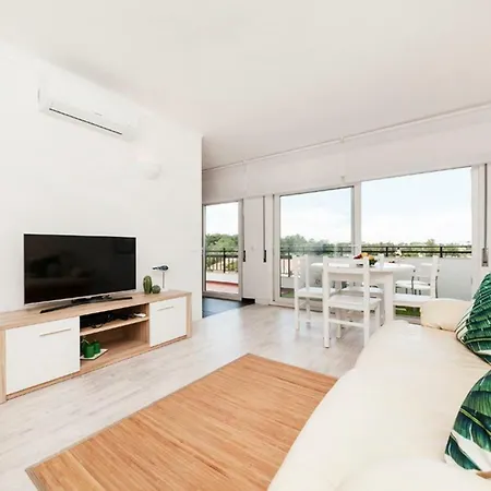 Lovelystay - White House Loft - Vau Διαμέρισμα *