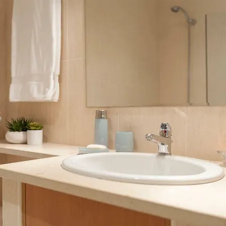 Lovelystay - White House Loft - Vau Διαμέρισμα *