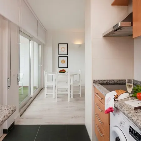 Lovelystay - White House Loft - Vau Διαμέρισμα *