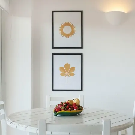 Διαμέρισμα Lovelystay - White House Loft - Vau